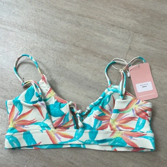 Alaula Lena Top - Picture 3 of 4